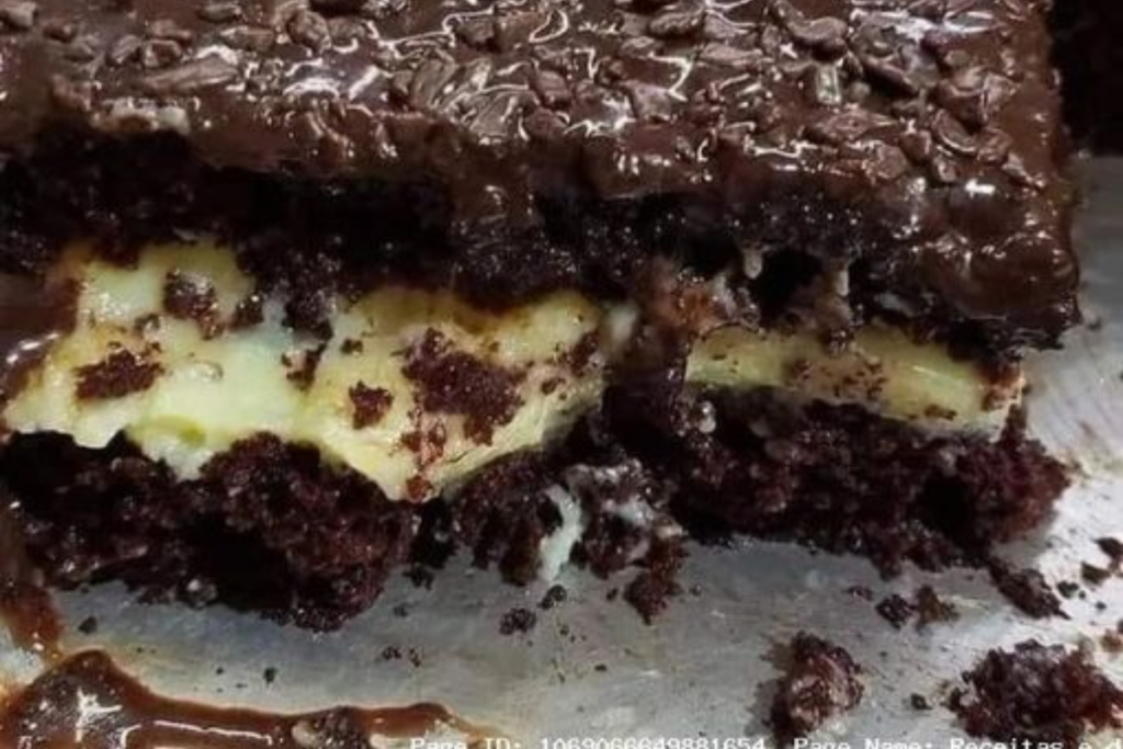 Bolo de Chocolate com Recheio Cremoso que Vai te Surpreender
