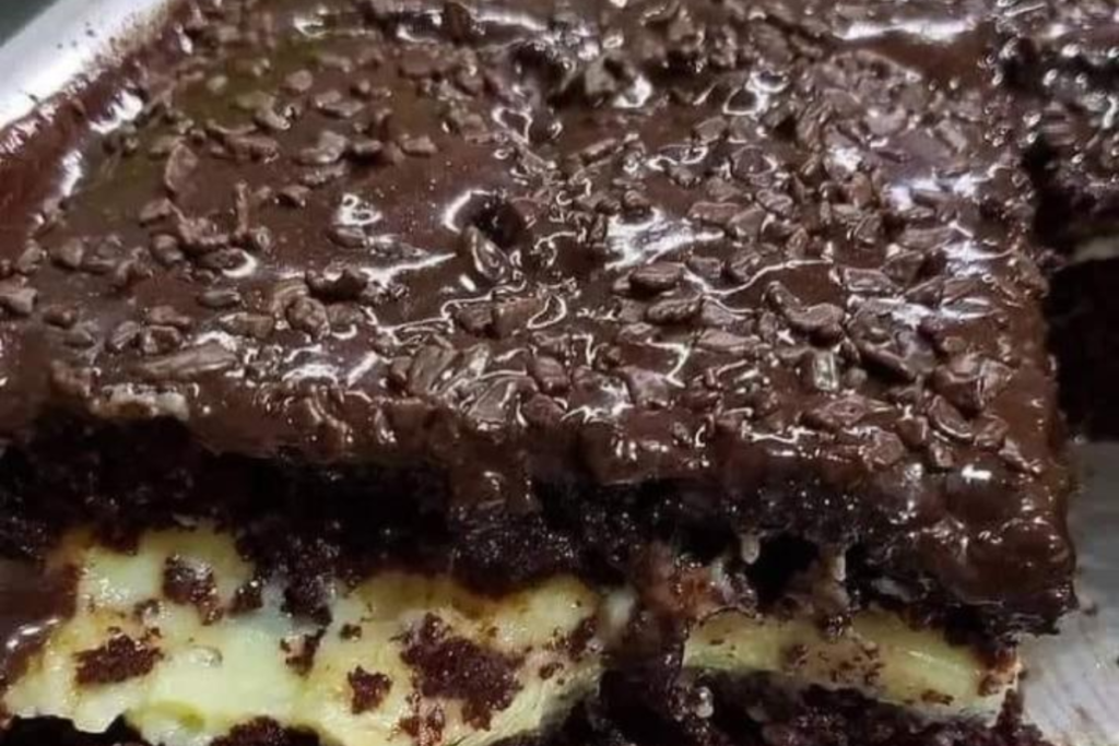 Bolo de Chocolate Irresistível com Recheio Cremoso – A Receita Que Vai Te Encantar