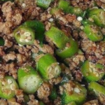 Carne Moída Crocante com Quiabo Sem Baba que Vai Surpreender: Um Prato Delicioso e Fácil!
