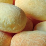 Biscoitos de Polvilho Quentinhos com Textura Irresistível que Vão Te Conquistar